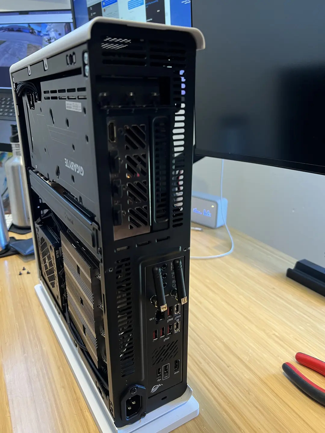 case-back-io