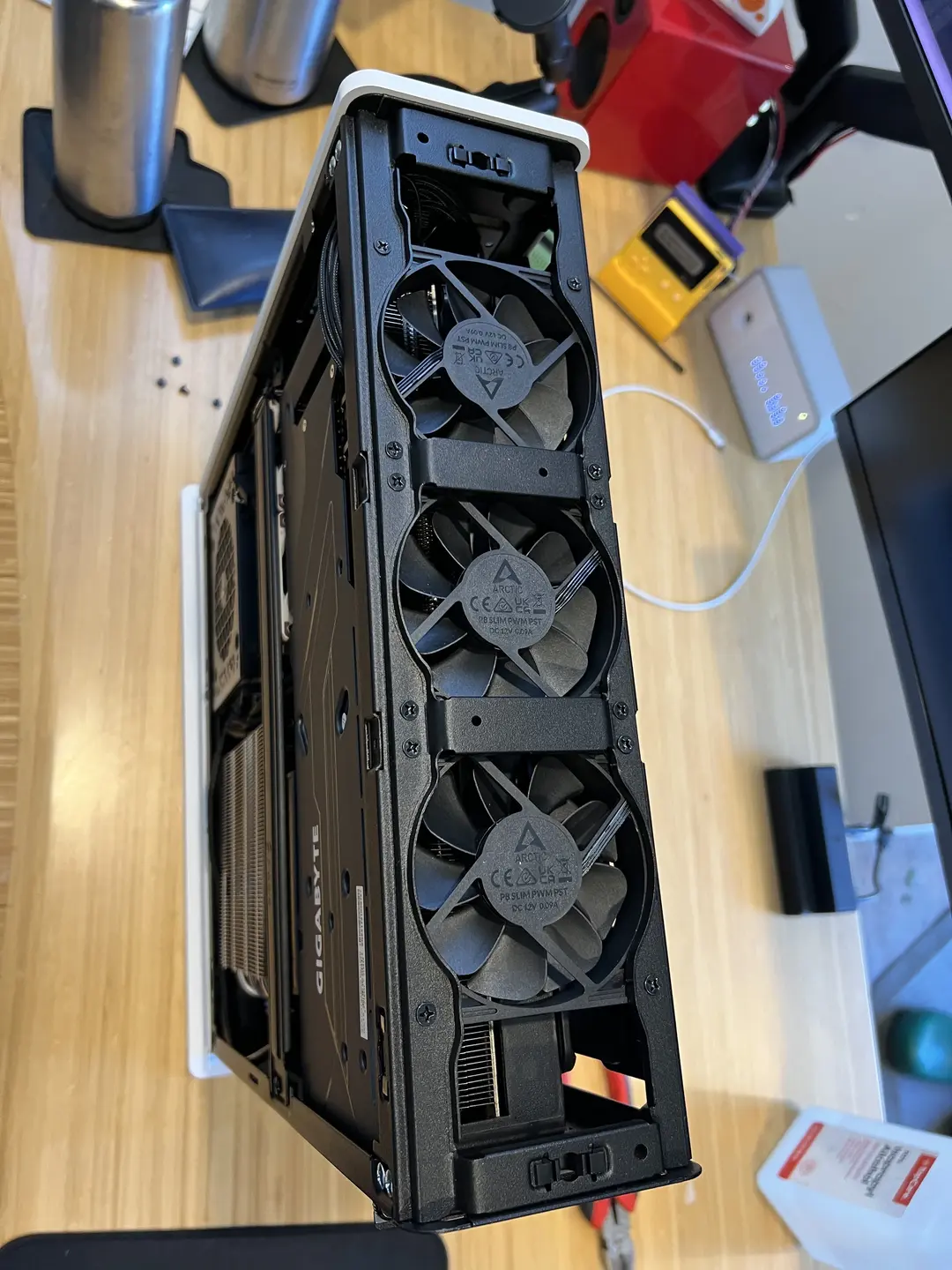 case-top-fans