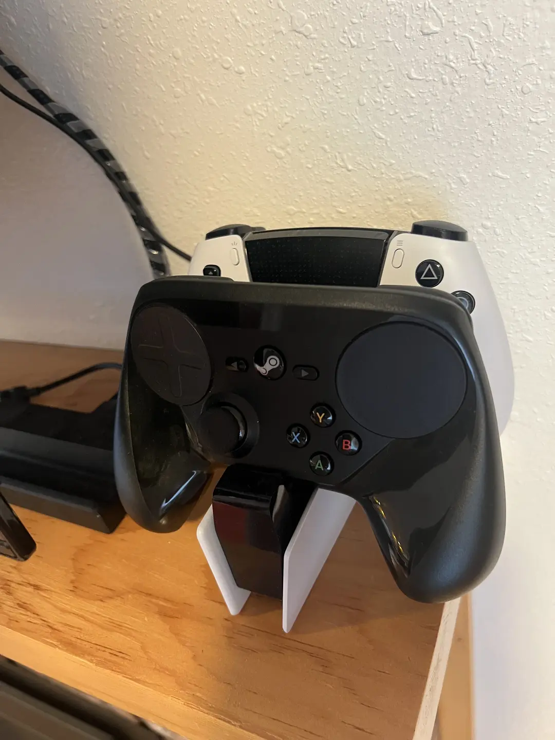 dual-sense-steam-controller-cradle