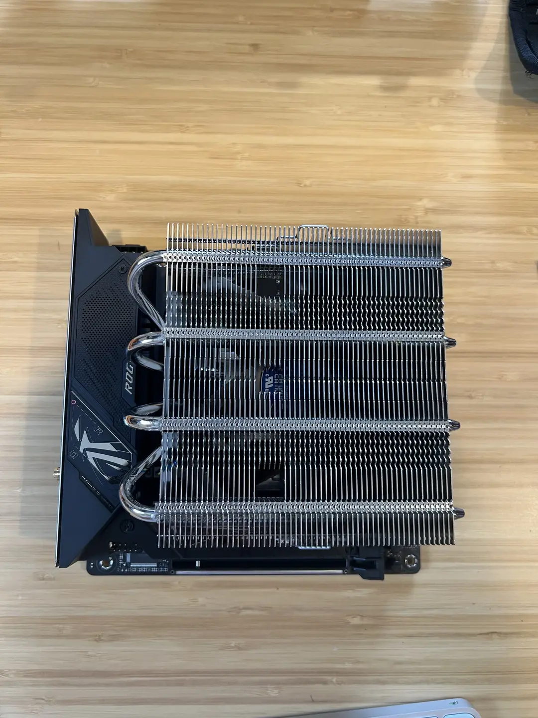 mobo-assembled-top